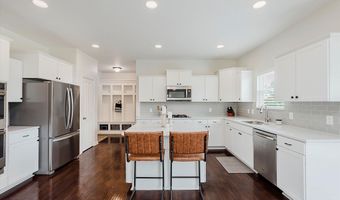 15003 Mancroft Dr, Fishers, IN 46037