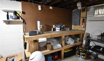 3011 Avondale Ave, Ashtabula, OH 44004