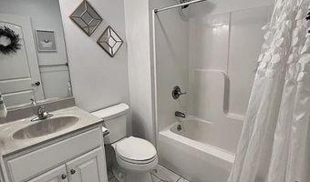 6227 E Sarver Ln, Argenta, IL 62501