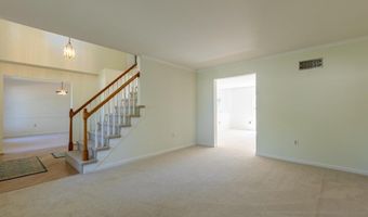 293 CHIPPENHAM Ln, Hockessin, DE 19707