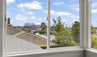 124 Reddington Ct, Camarillo, CA 93010