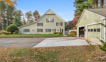 4 Chase Ln, Lincoln, RI 02865