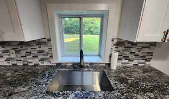 200 Cool Mist Ln, Batesville, AR 72501