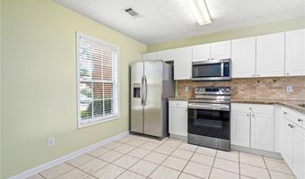 1477 N DONAHUE Dr 504, Auburn, AL 36830