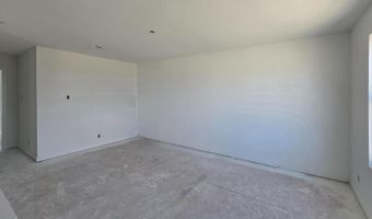 147 Peeps Ct, Adkins, TX 78101