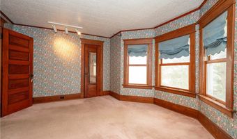 13522 North Rd, Alden, NY 14004