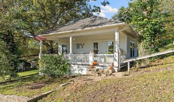 202 Oak St, Anderson, MO 64831