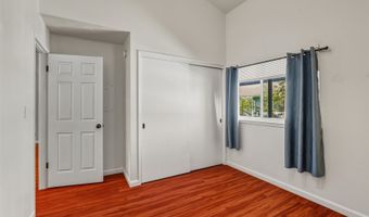 355 Aoloa St L202, Kailua, HI 96734