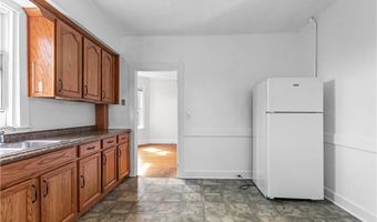 7 Caswell Ave, Newport, RI 02840