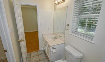 1352 Harwich Dr, Baton Rouge, LA 70820
