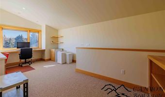40 Castle Rock Rd, Cody, WY 82414