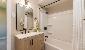 1707 W 8th St, Anderson, IN 46016