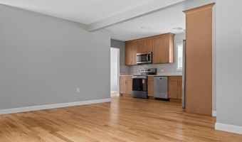 20 Maple Ct, Hopkinton, RI 02804