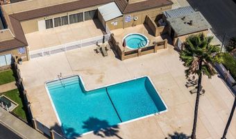 4660 N River Rd 17, Oceanside, CA 92057