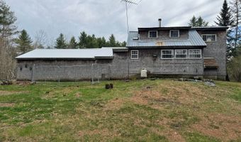 7 Howard Siding Ln, Abbot, ME 04406