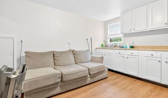 1626 N ONEIDA St, Appleton, WI 54911