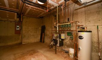 445 County Rd, Becket, MA 01223
