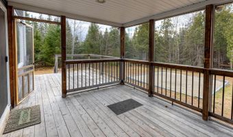 183 Skyline Rd, Bangor, ME 04401