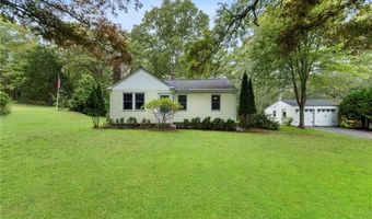 86 Oak St, Hopkinton, RI 02804