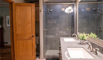 1804 Wildflower Ln NE, Alexandria, MN 56308