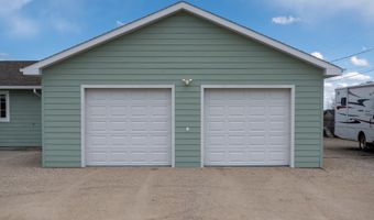 261 Hemlock St, Buffalo, WY 82834