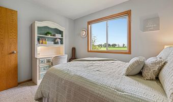 1006 24th Ave NW, Austin, MN 55912