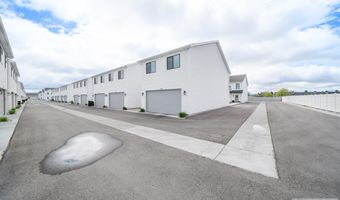 2882 Sunburst Dr, Ammon, ID 83406