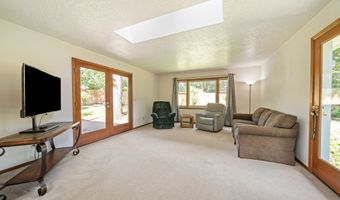 16390 SE HILLSIDE Ln, Milwaukie, OR 97267