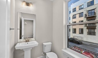 2507 LIGHT St, Baltimore, MD 21230