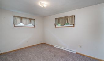 915 Sharondale Dr, Amherst, OH 44001