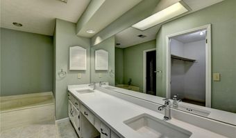 6433 Deerings Ln, Peachtree Corners, GA 30092