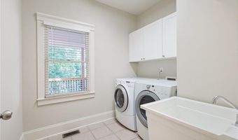 216 Brisbane Dr, Acworth, GA 30101