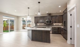 87653 8th St, Veneta, OR 97487