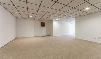 2155 Pauline Ct, Ann Arbor, MI 48103