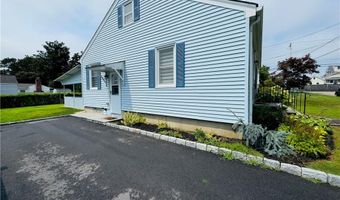 5 Holten Ave, Newport, RI 02840