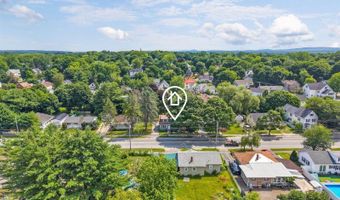 385 Essex St, Bangor, ME 04401