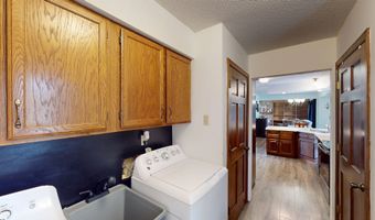 211 N 5TH Ave, Abbotsford, WI 54405