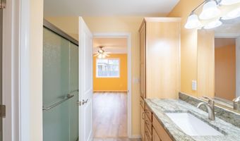 2037 Waterford St SE, Albany, OR 97322