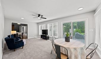 390 Willard Rd, Aurora, OH 44202