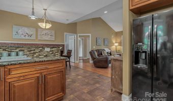 159 S Willow Brook Dr, Asheville, NC 28806
