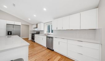 427 Middle Rd, Brentwood, NH 03833