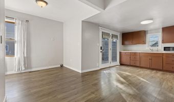 215 N 1st St, Aberdeen, SD 57401