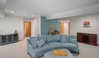 12755 Falcon Ct, Apple Valley, MN 55124