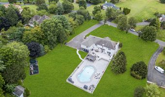 20 Regency Way, Manalapan, NJ 07726