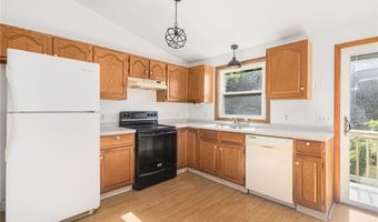 24 Seneca St, Coventry, RI 02816
