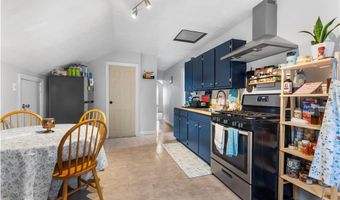 38 Vine St, East Providence, RI 02914