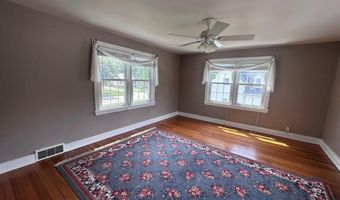 1207 8th St, Aurora, NE 68818