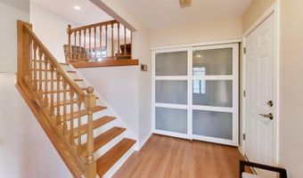 2819 N Kennicott Ave, Arlington Heights, IL 60004