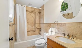 35 Franklin Tpke, Allendale, NJ 07401