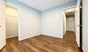 3102 12th St, Bentonville, AR 72712